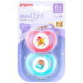 Pigeon - Minilight Pacifier (2 Pc) M Bee/Hedgehog